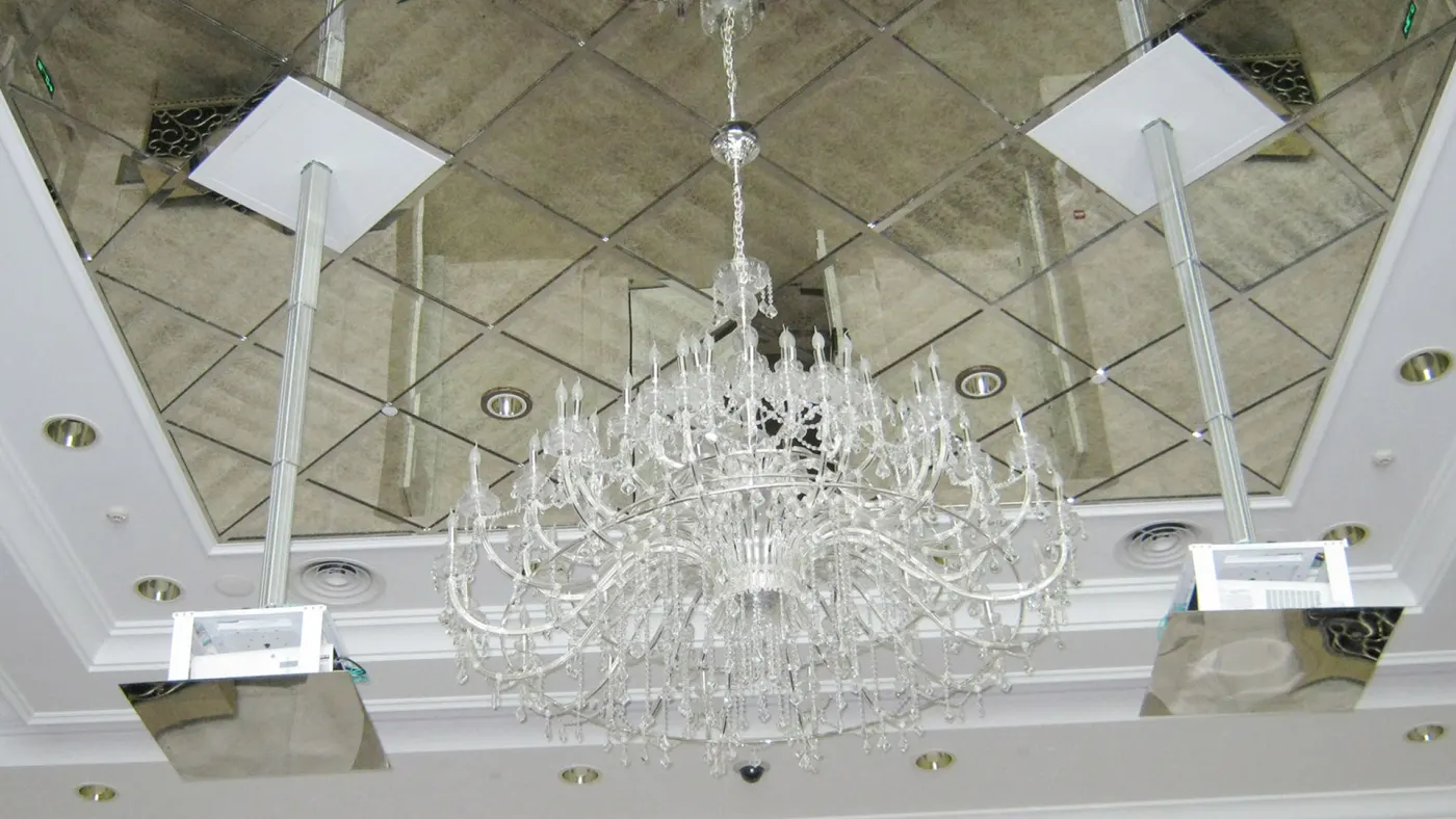 Lift máy chiếu âm trần PLC — hình ảnh chi tiết từ hãng